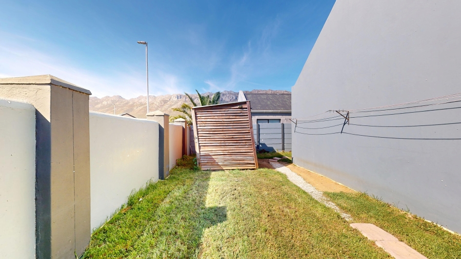 2 Bedroom Property for Sale in Anchorage Park Western Cape
